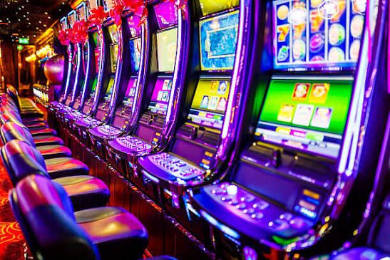 Slot